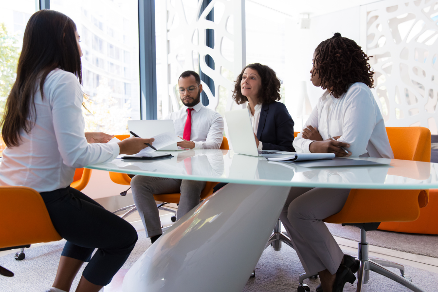 BEING A LEADER OF PEOPLE STARTS WITH CLEAR COMMUNICATION