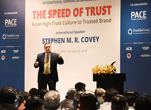 “THE SPEED OF TRUST” - THE POWERFUL SOLUTION FOR LEADING SELF, TEAM AND ORGANIZATION IN THE AGE OF TRUST CRISIS