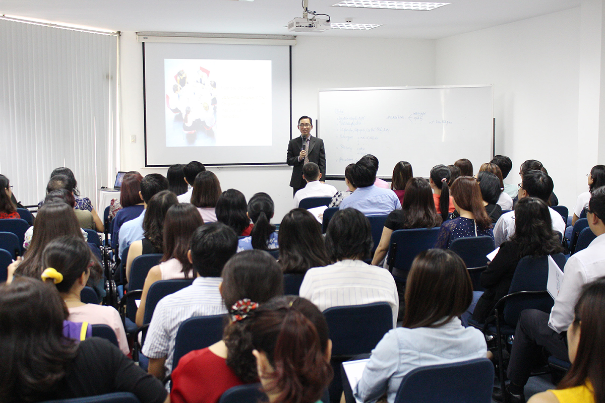 LÃNH ĐẠO VÀ QUẢN LÝ HIỆU QUẢ BẰNG VĂN HÓA DOANH NGHIỆP