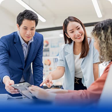 Quản lý cấp trung: Trưởng/Phó phòng, ban, bộ phận; Trưởng nhóm; Leader các nhóm chức năng.